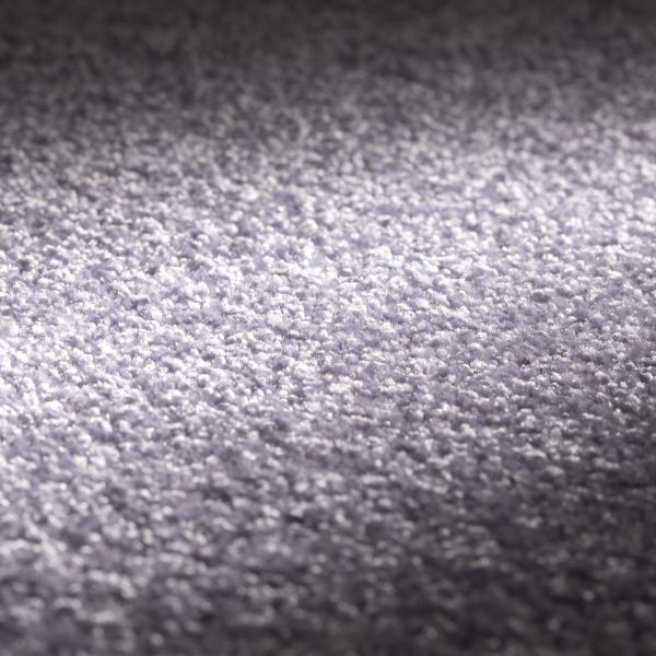 JAB Amaze 380 flieder – quadratische Draufsicht Velours-Teppichboden in flieder